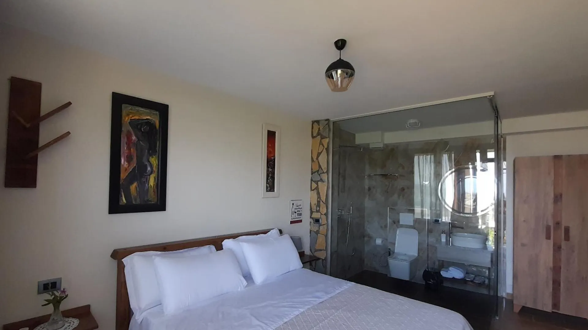 Vila Shehi Guesthouse And Winery Mucaj
